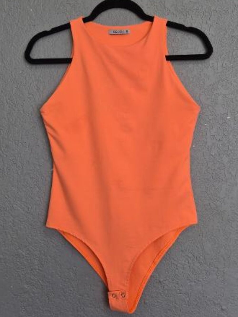 REORIA Orange Sleeveless Bodysuit Women's Medium Stretch Snap Minimalist Tank